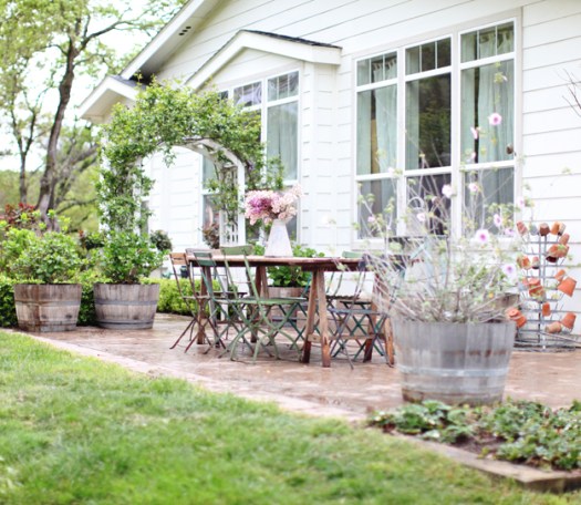 dreamy white patio2